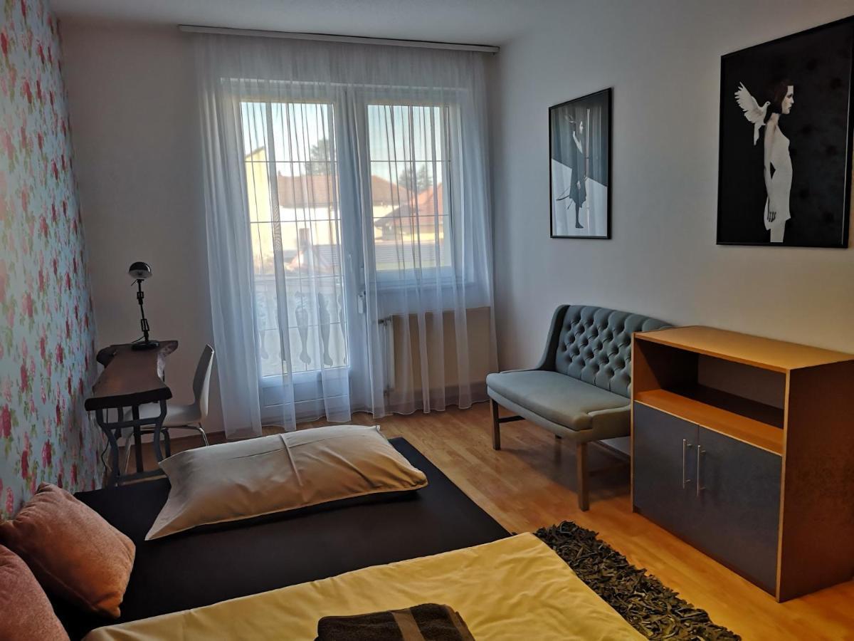 Hotello Apartmanhaz Es Panzio Zalaegerszeg Exteriér fotografie